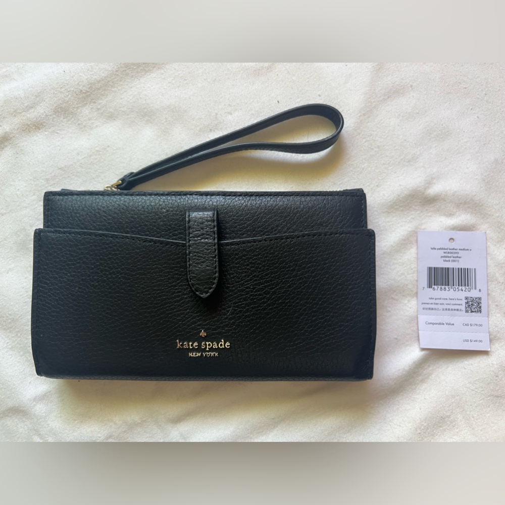 Kate Spade pebbled leather wallet